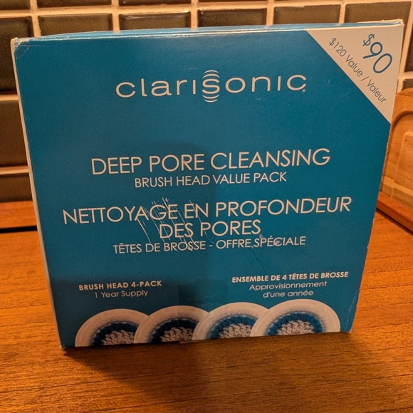 Clarisonic Other - NWT Clarisonic Deep Pore Cleansing Brush Heads(4)